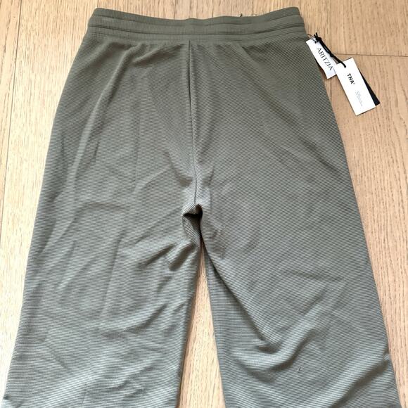 Aritzia TNA Wafflex Pants Army Green NWT - Size S - Picture 8 of 8